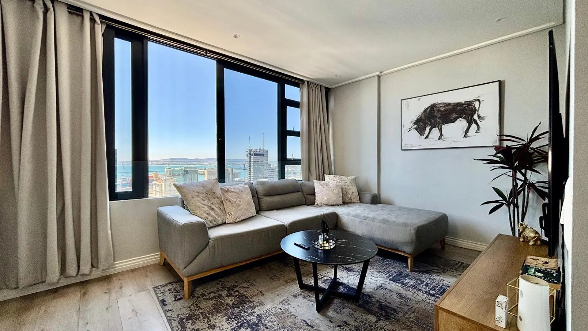 16 On Bree Apartment Cape Town