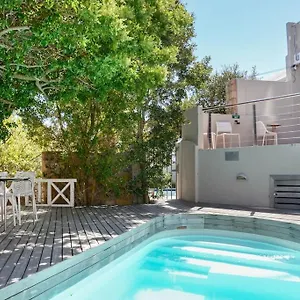 Camps Bay Nest Apartment